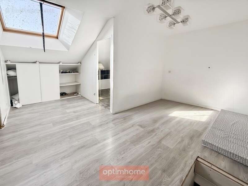 Appartement à SAINT-JUST-EN-CHAUSSEE