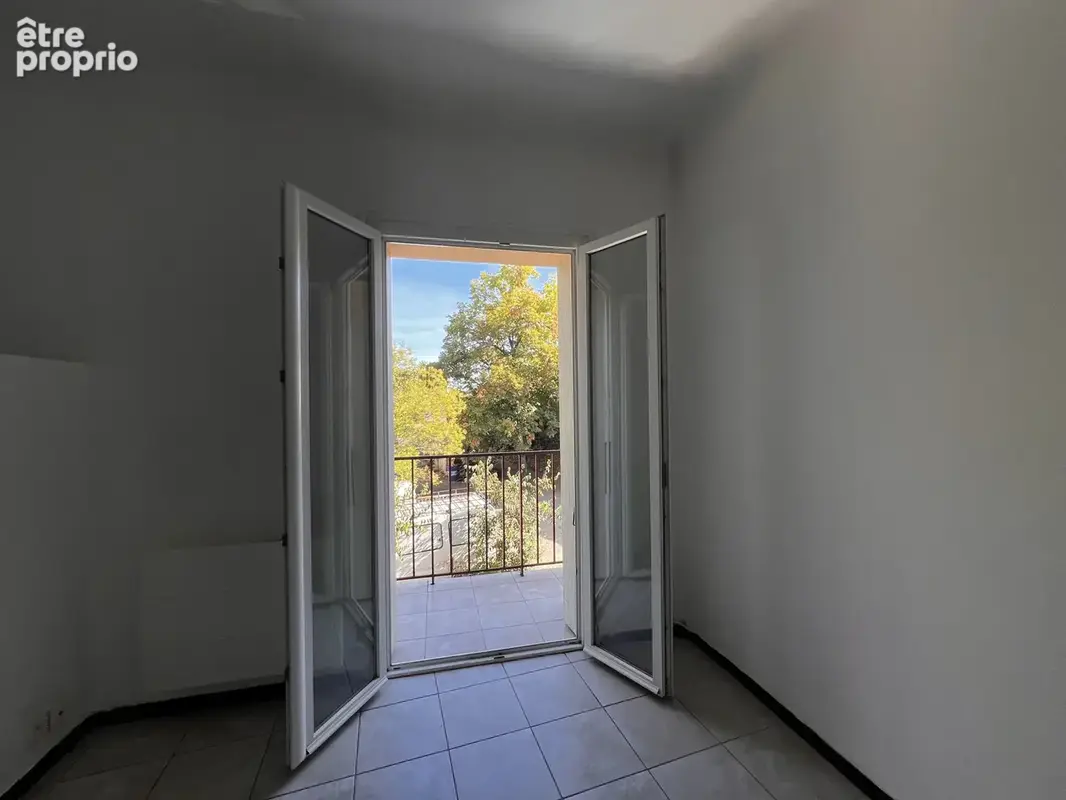F2 bis avec balcon et vue dégagée à Céret - photo 8