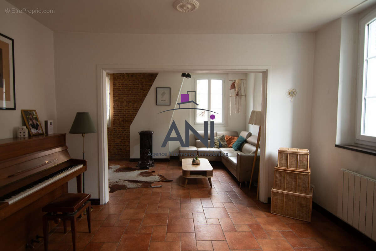 Maison à BACQUEVILLE-EN-CAUX