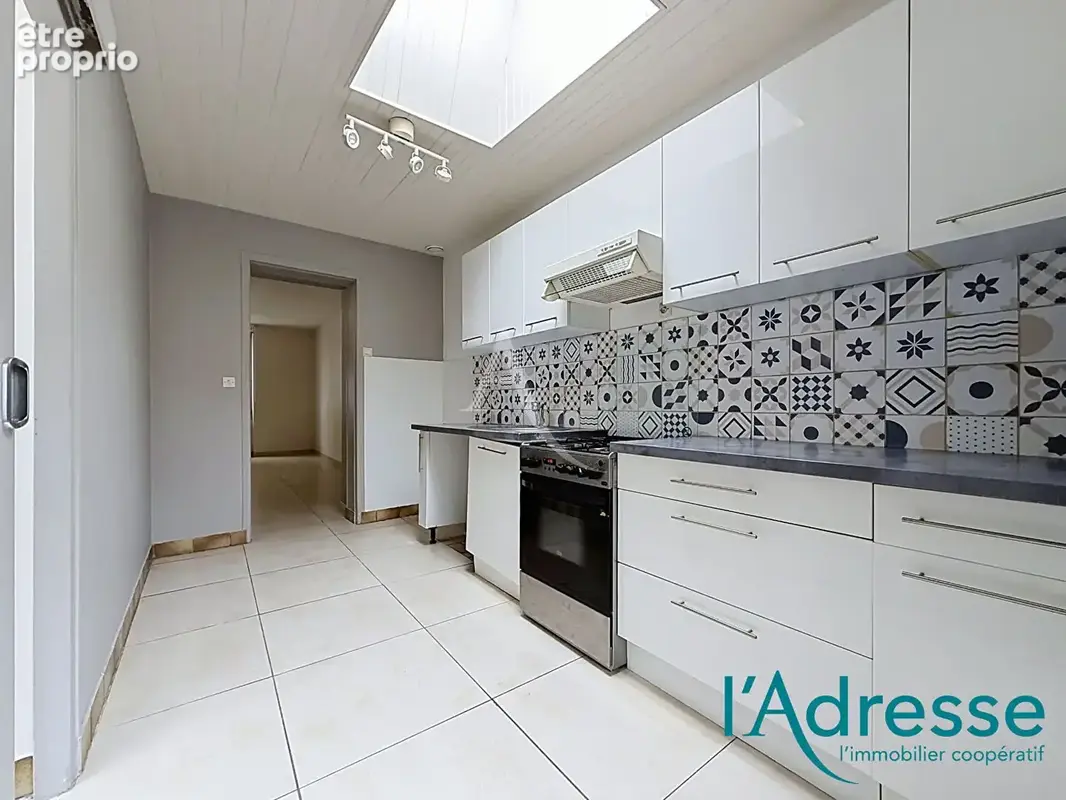 Maison de ville à vendre Ernée centre-ville 76 m², terrasse - photo 5