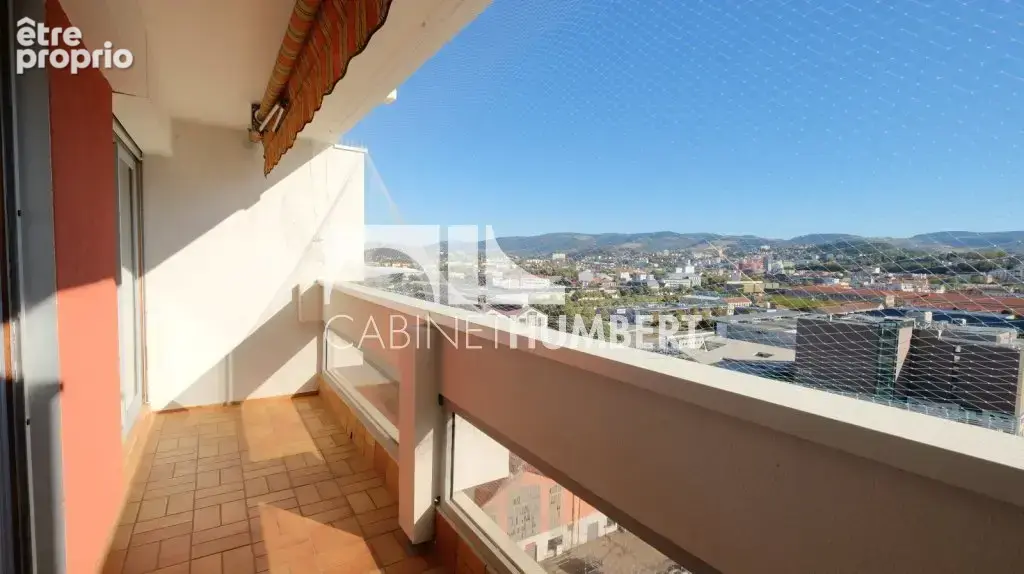Appartement à SAINT-ETIENNE
