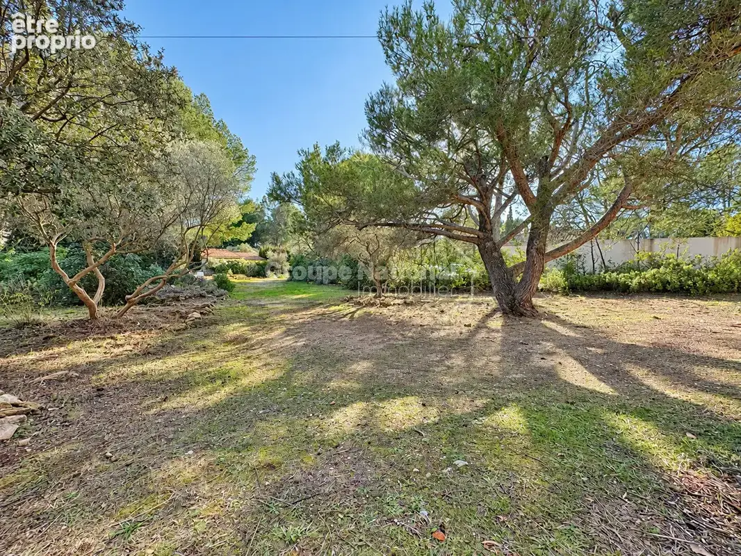 Maison de caractère de 136 m² - 3 chambres - Terrain de 1 862 m²  - Pélissanne - photo 20