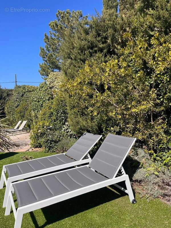 Maison à SAINT-ANTONIN-DU-VAR