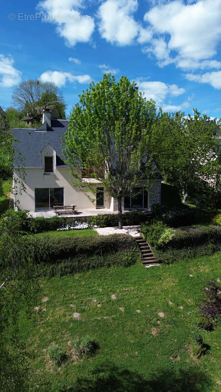 Maison à SENERGUES