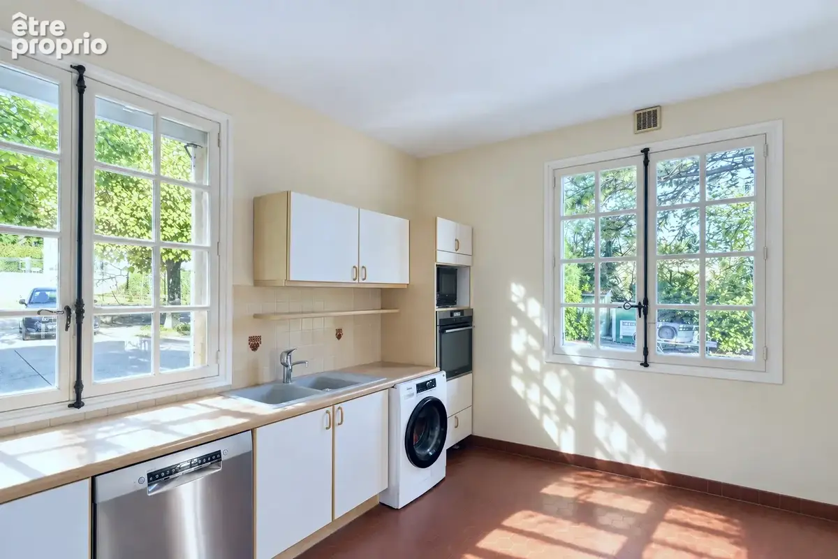 Saint-Cyr-au-Mont-d’Or   Maison familiale avec vue panoramique sur Lyon - photo 13