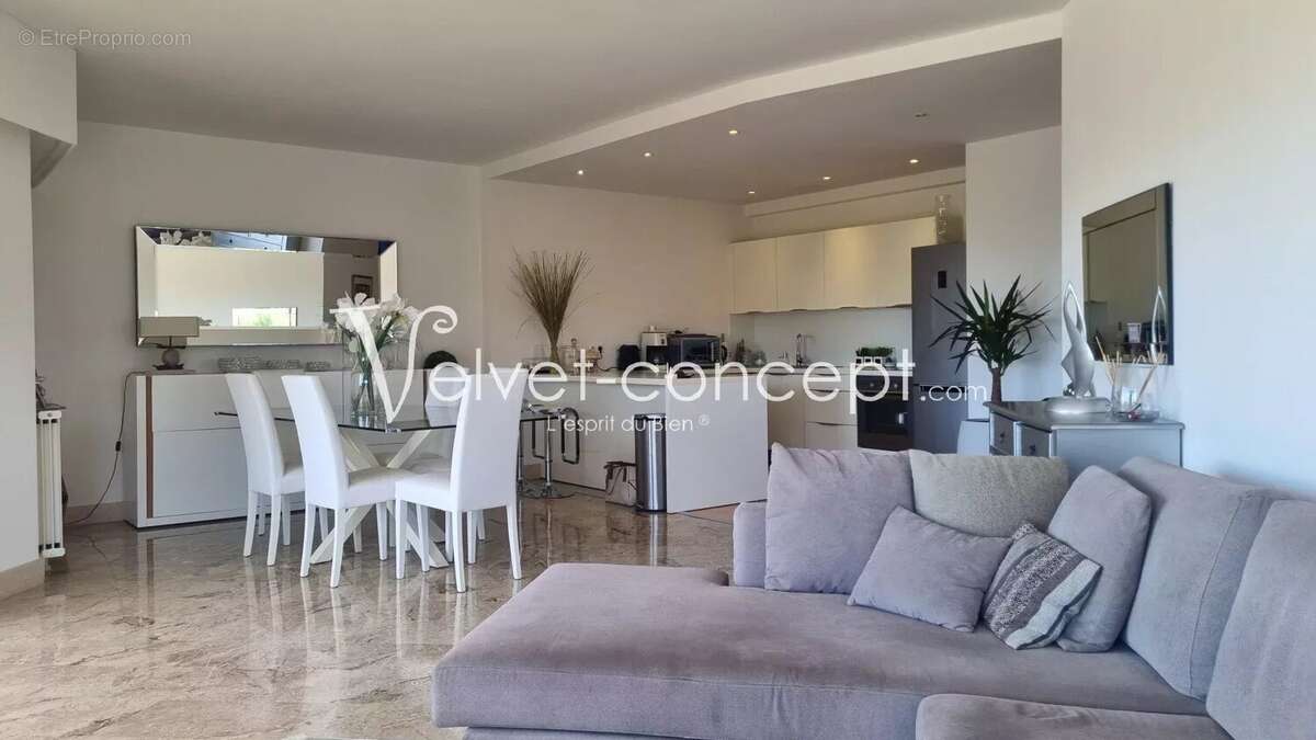 Appartement à LE CANNET