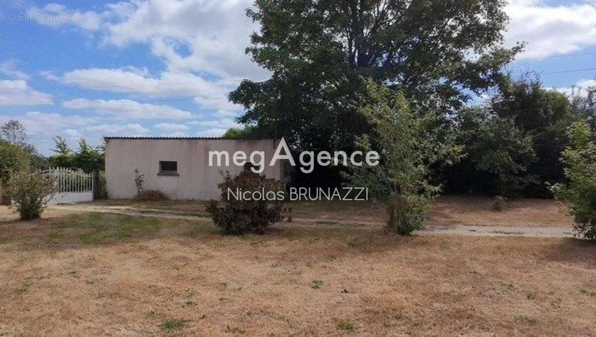 Maison normande de caractère avec dépendance et terrain de 1 900 m² - photo 12