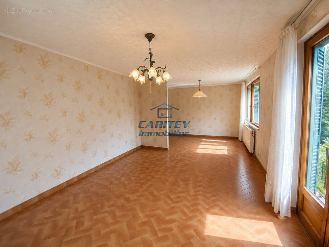 ALLENJOIE (25490) - Agréable maison à conforter au calme - photo 2