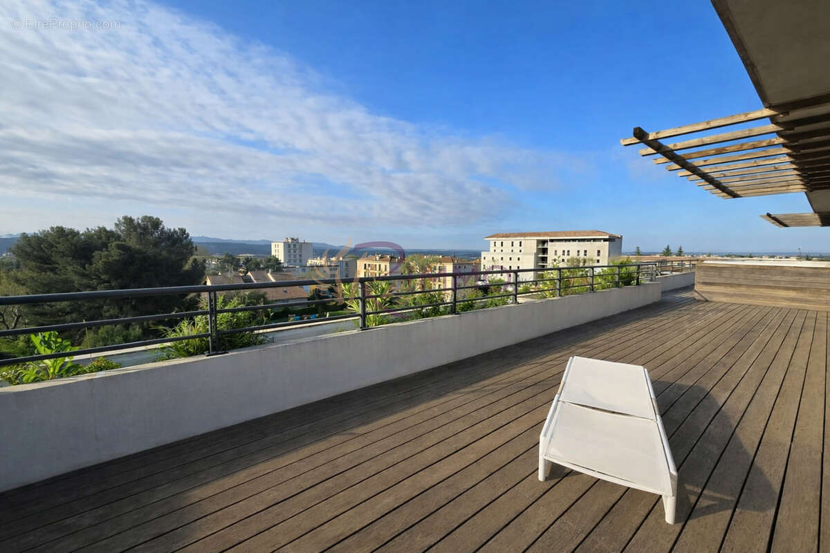 Aix-en-Provence quartier brunet - Appartement d'exception de 222m2 dernier étage avec terrasse panoramique sur - photo 6