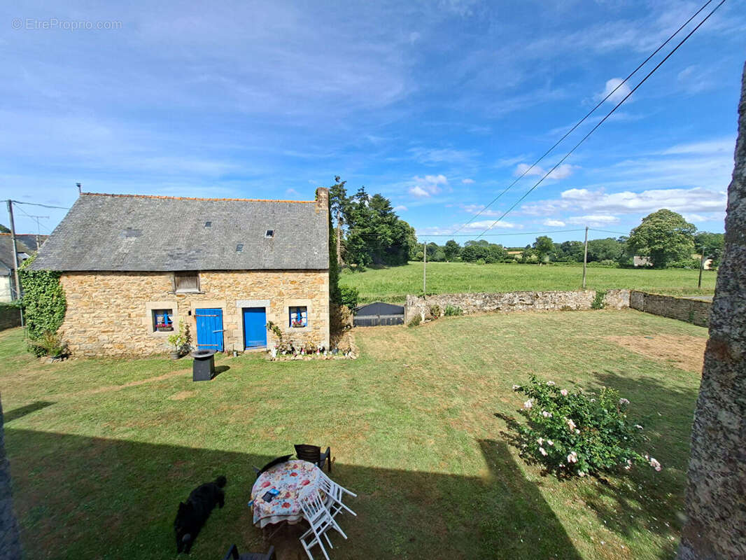 Maison à PLUZUNET