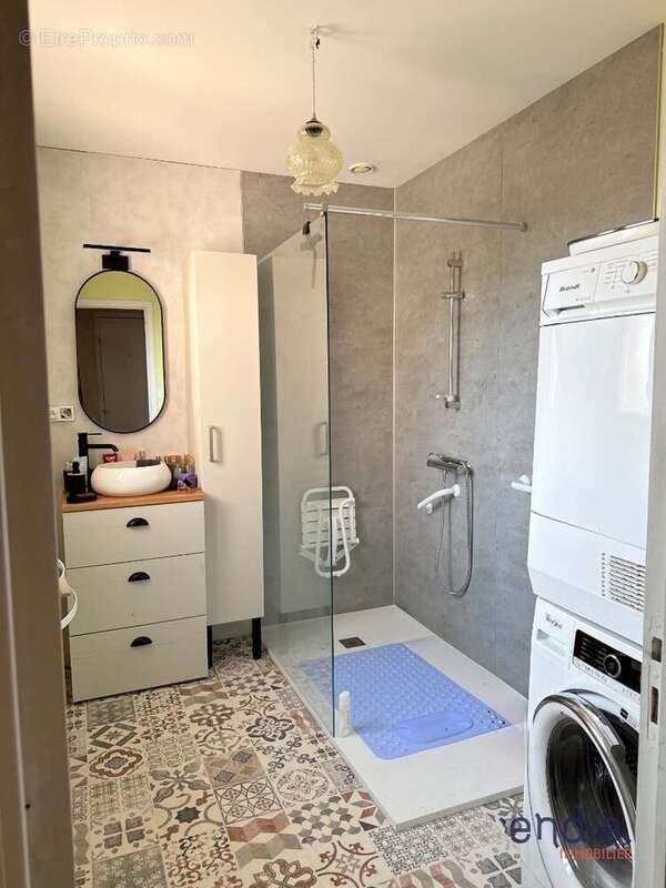Maison 104 m² à Dompierre-Sur-Besbre  - photo 8