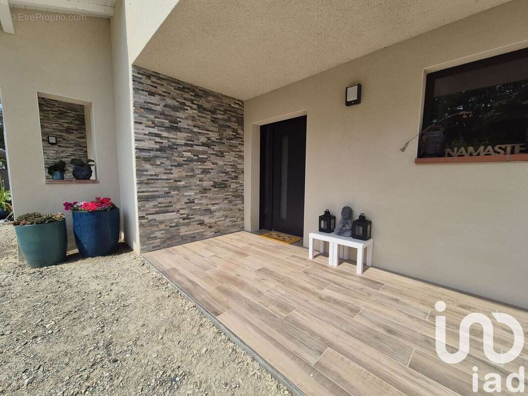 Maison 295 m² à Castelnau-D'estretefonds  - photo 3