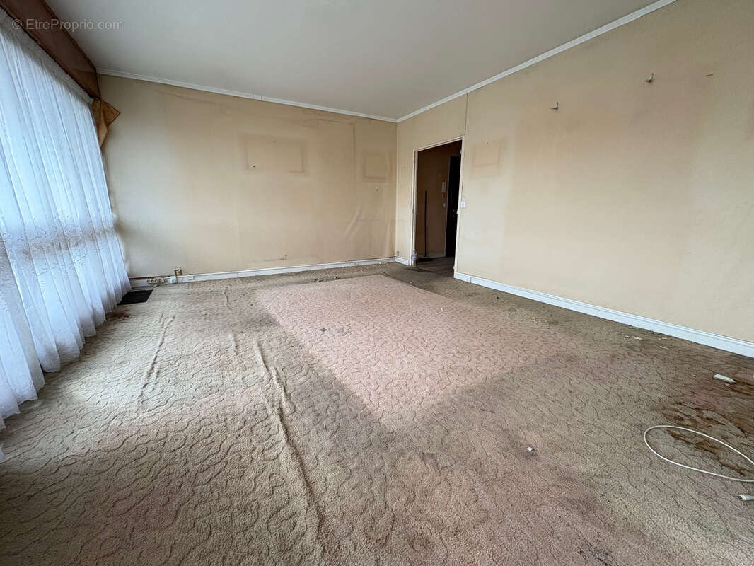 Appartement à LE PLESSIS-ROBINSON