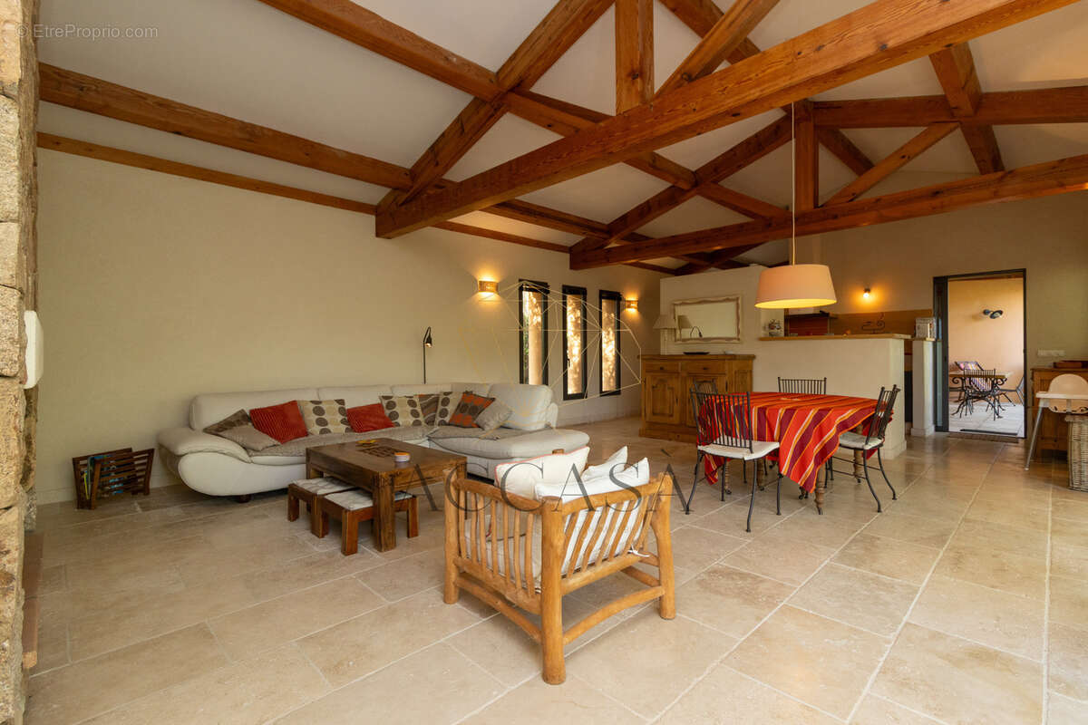 Maison à FIGARI