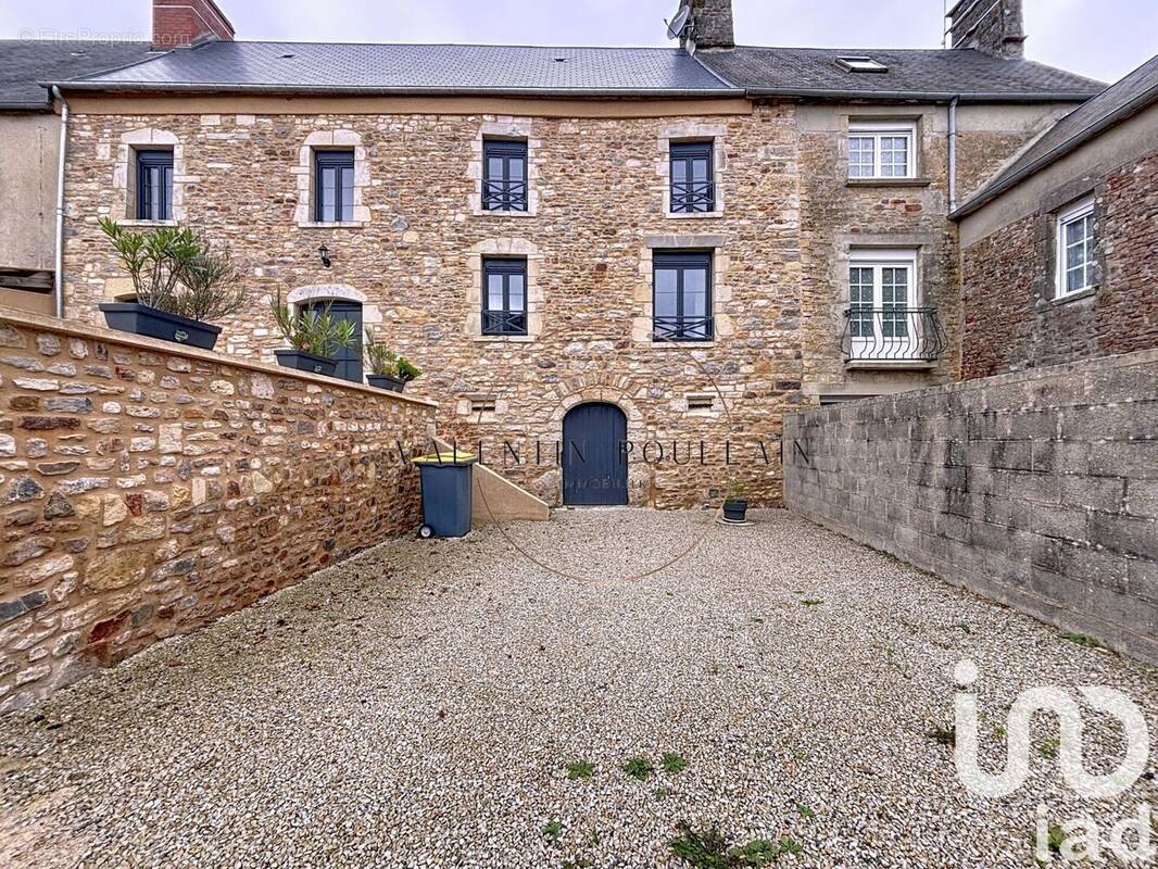 Photo 1 - Maison à HOUTTEVILLE