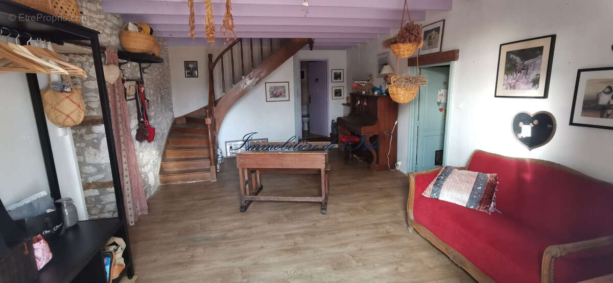 ENTREE - Maison à SAINT-ANDRE-ET-APPELLES