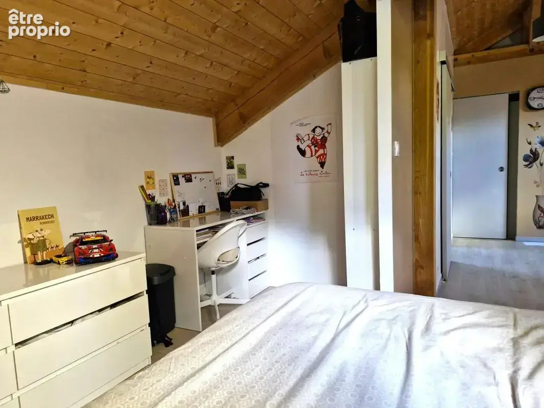 Maison récente avec deux logements indépendants à Guillestre - photo 6