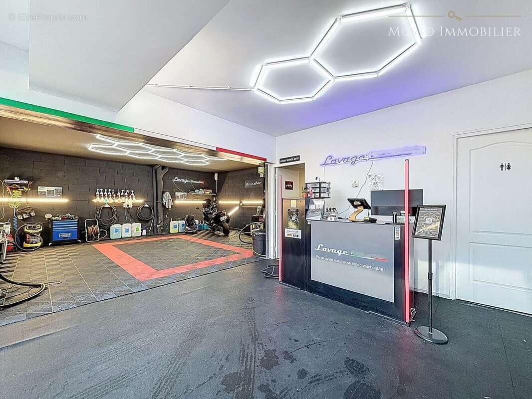 Commerce 65 m² à Marseille-9e  - photo 6