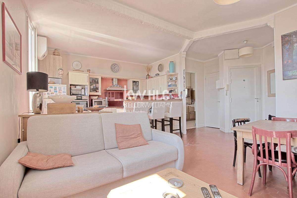 Appartement à LE CANNET