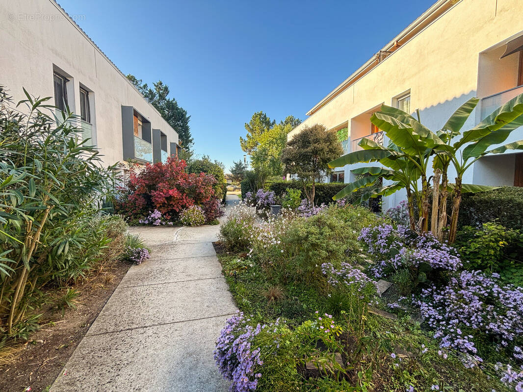 Appartement à VILLENAVE-D&#039;ORNON