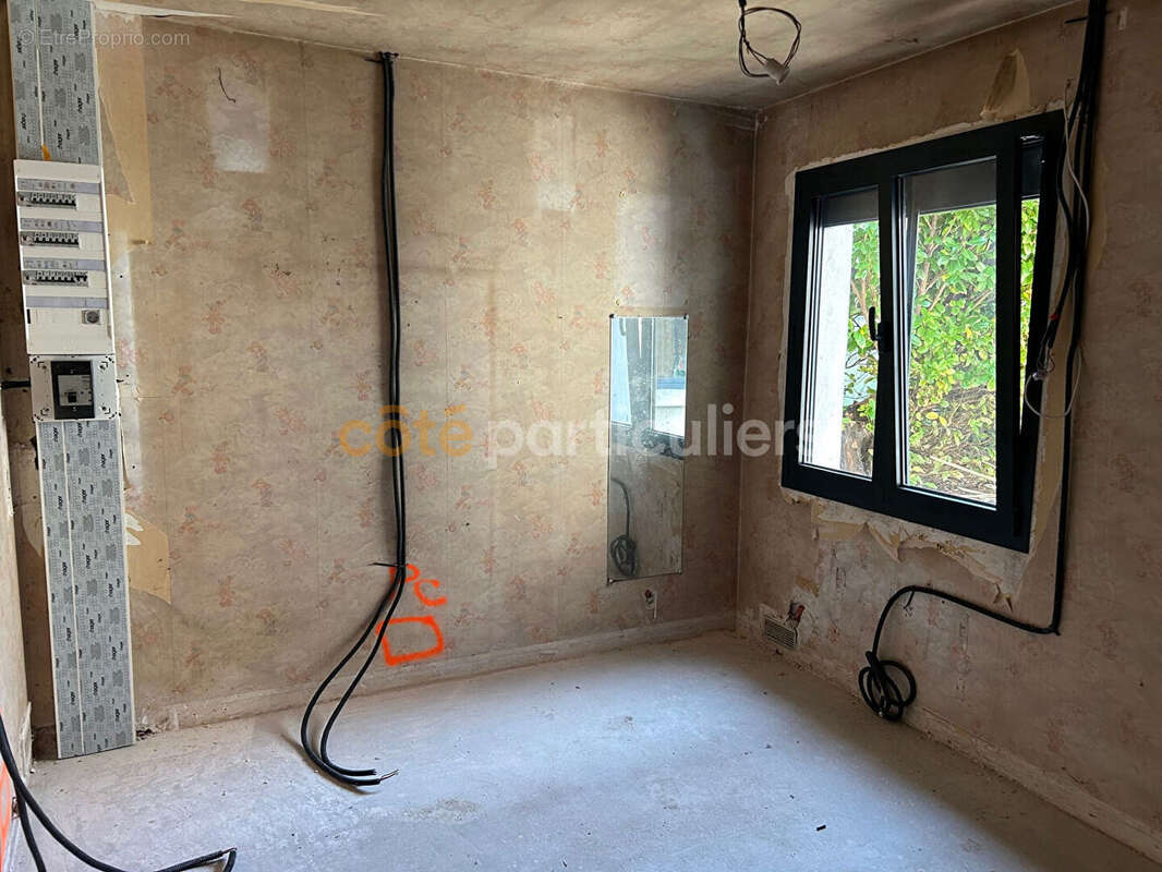 Maison à VILLENEUVE-LE-ROI