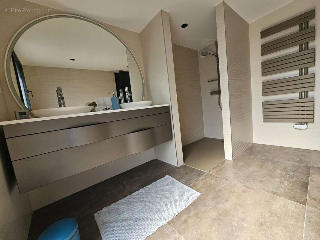 Maison 157 m² à Larmor-Plage  - photo 9