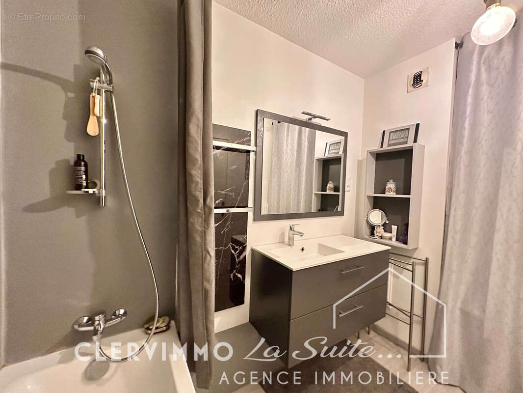 Appartement à MARSEILLE-11E