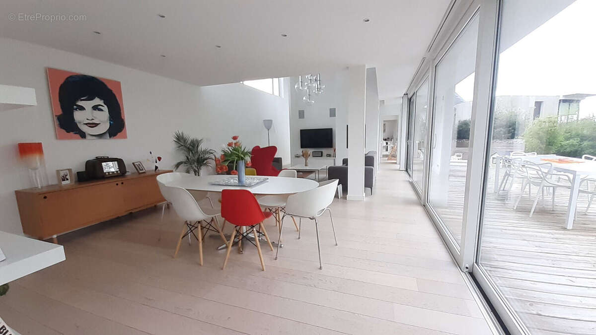 Maison à LE RELECQ-KERHUON