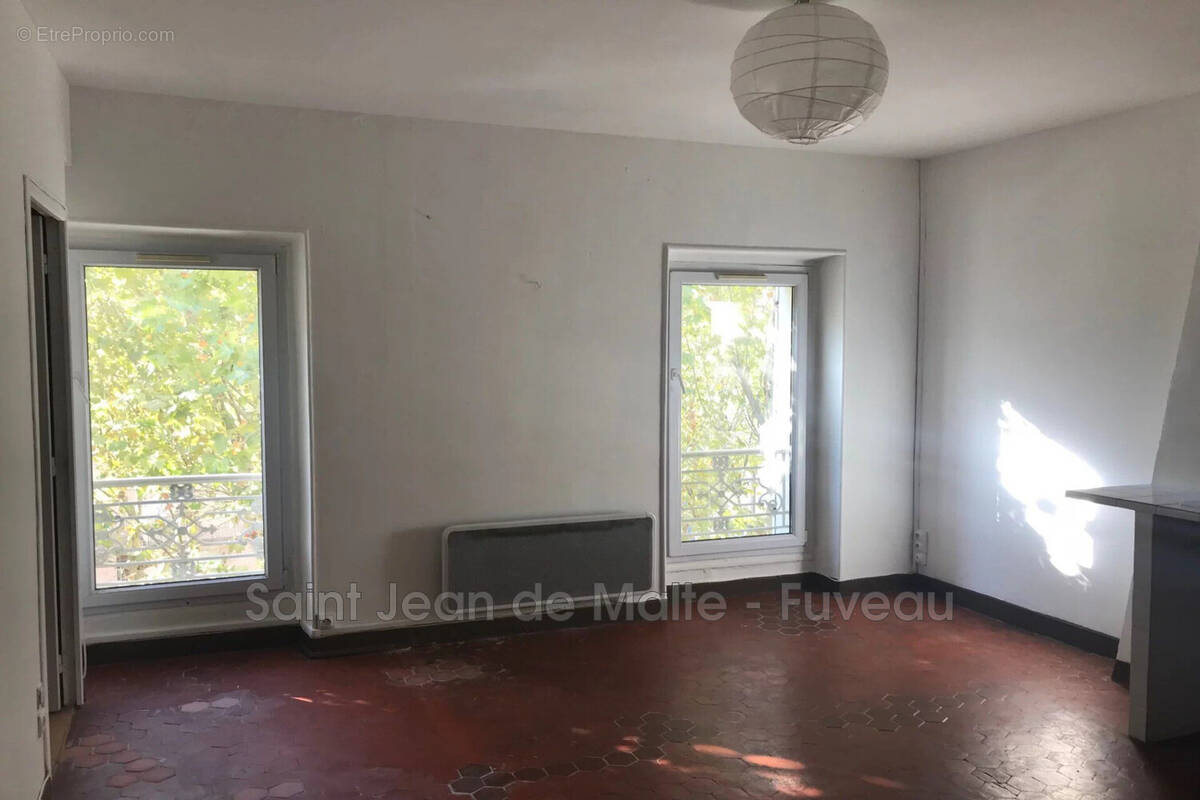 Appartement à ROUSSET
