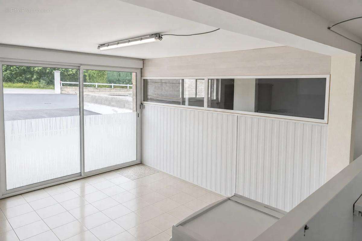 Superbe maison rénovée 115 m² à Pommerit-le-Vicomte - photo 12