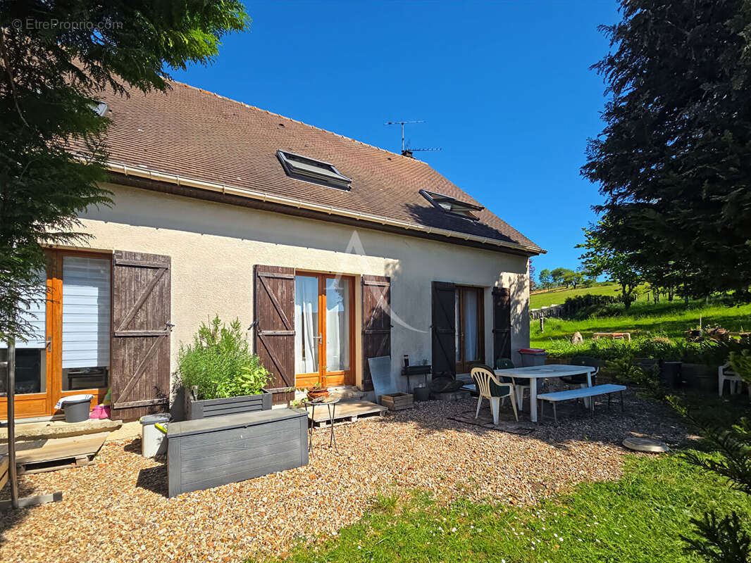 Maison à MONTALET-LE-BOIS