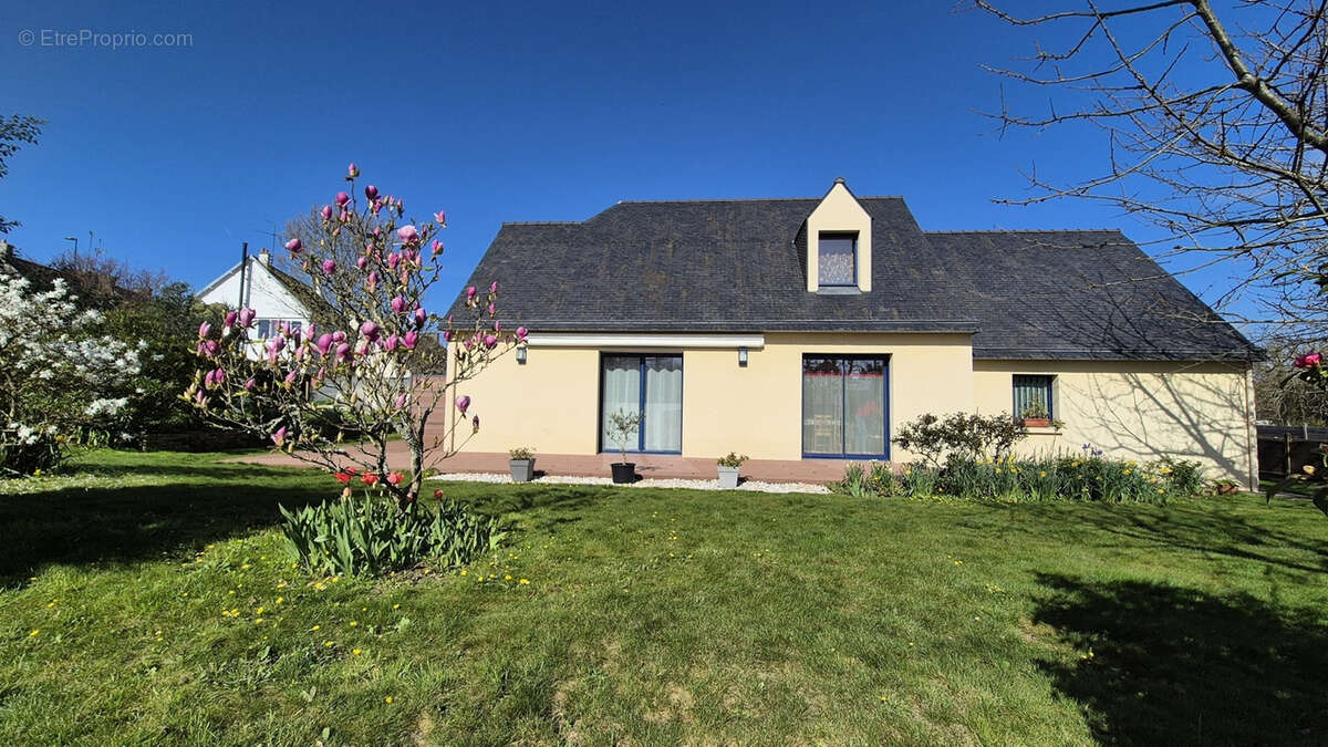 Maison à CLOHARS-CARNOET