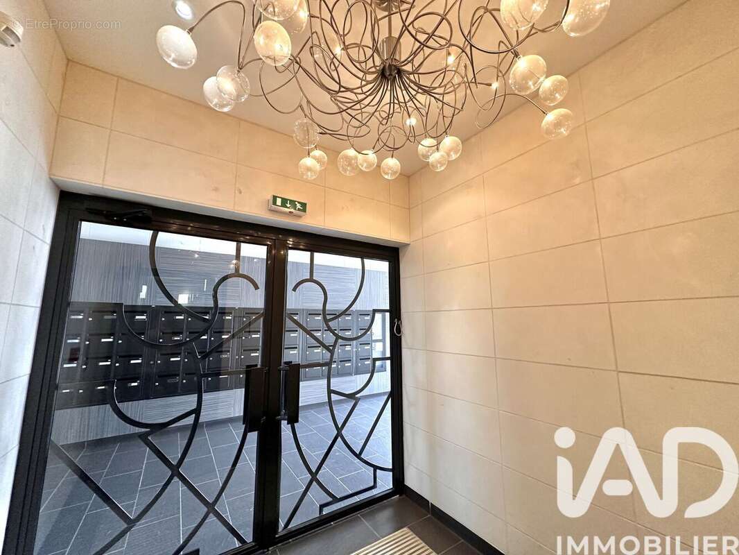 Photo 9 - Appartement à VELIZY-VILLACOUBLAY