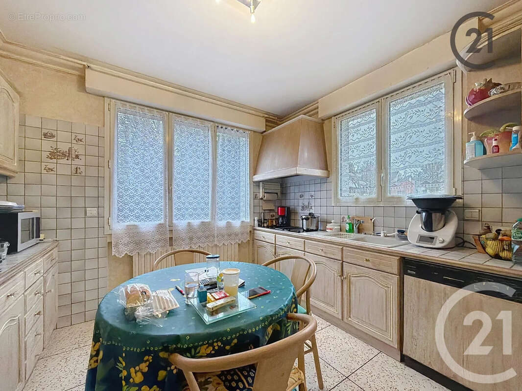 Maison à SAINTE-SAVINE