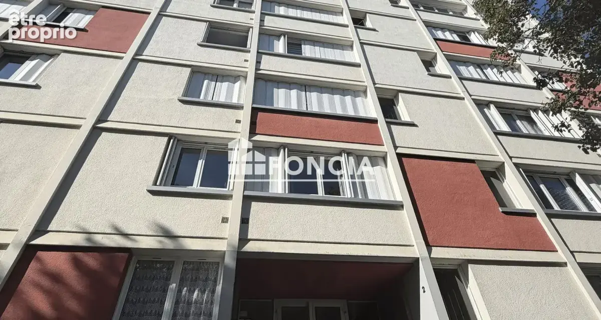 Centre-ville appartement balcon, stationnement - photo 2
