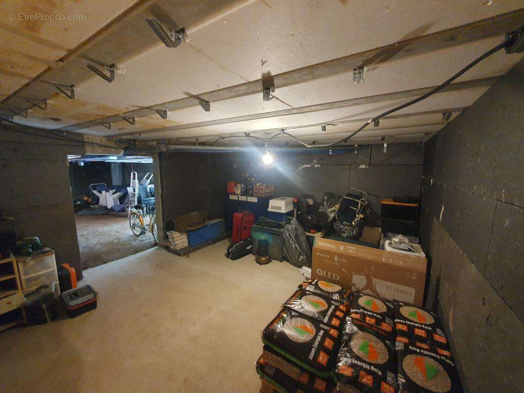 Maison à LABLACHERE