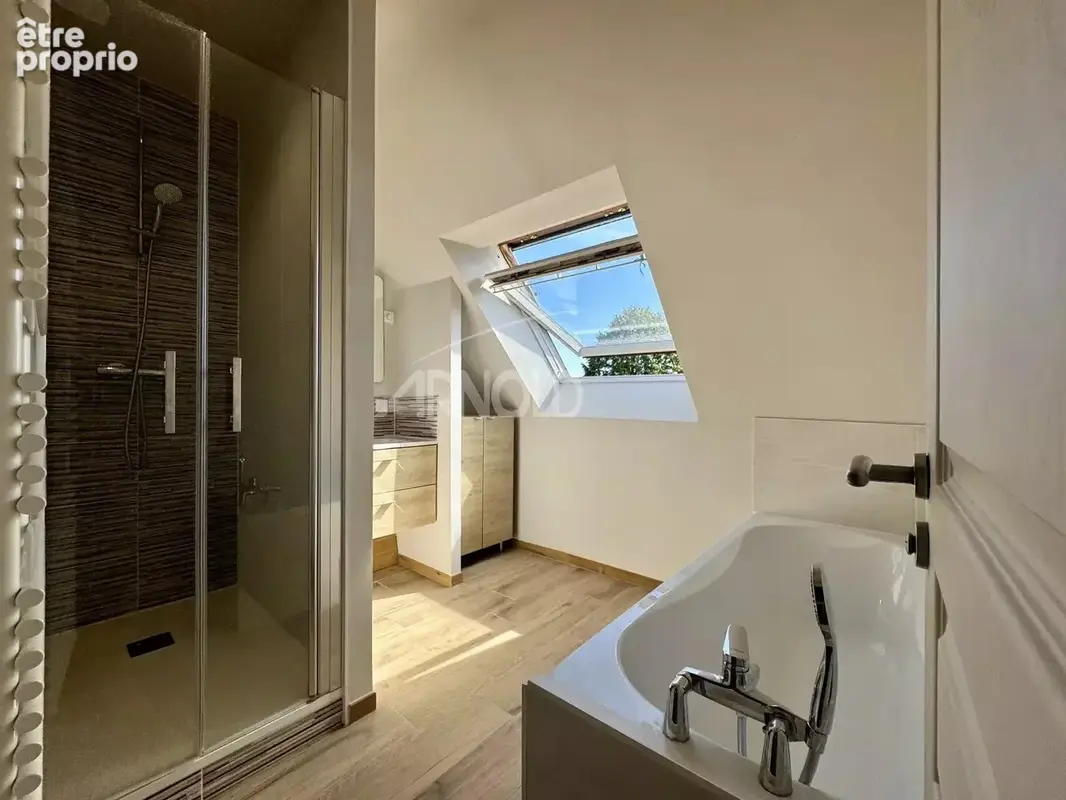 Orvault Bourg - Maison 5 chambres, jardin et vue dégagée - photo 10