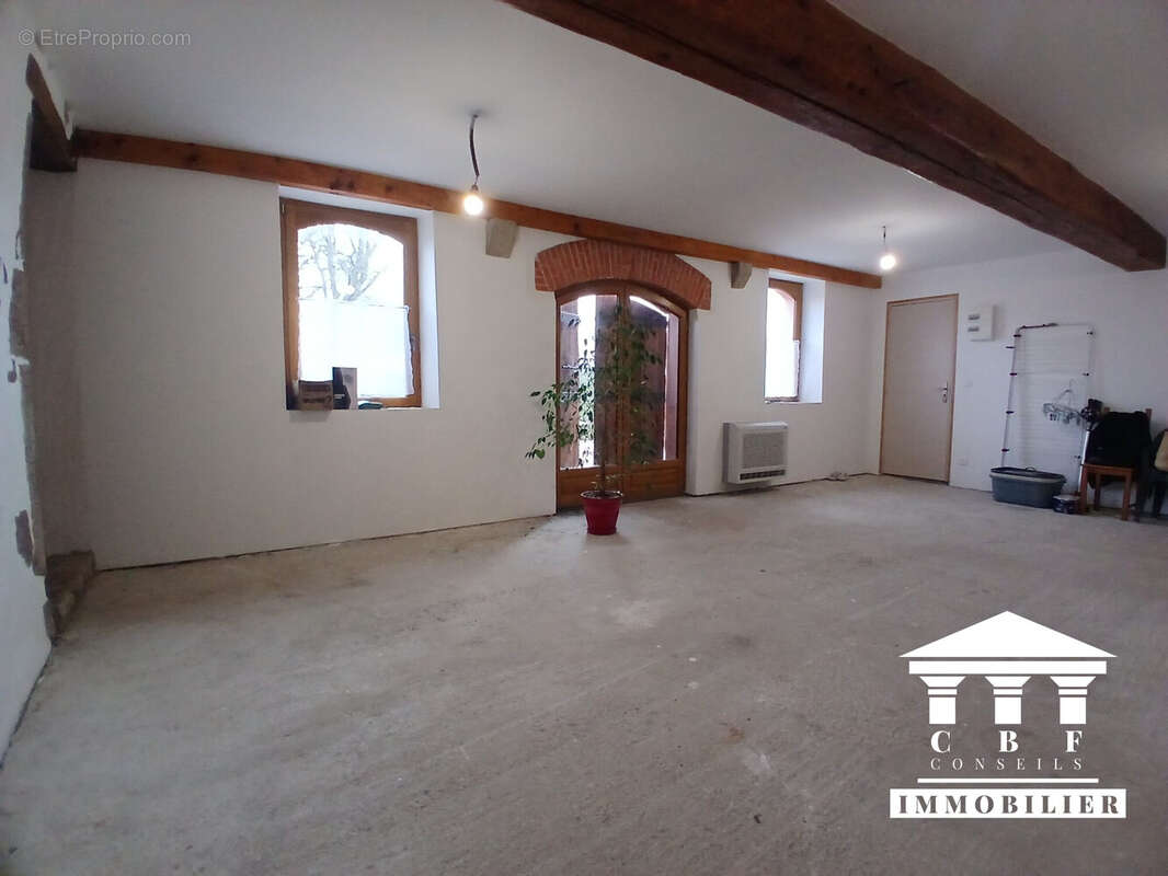 Maison à SAINT-BERAIN-SOUS-SANVIGNES