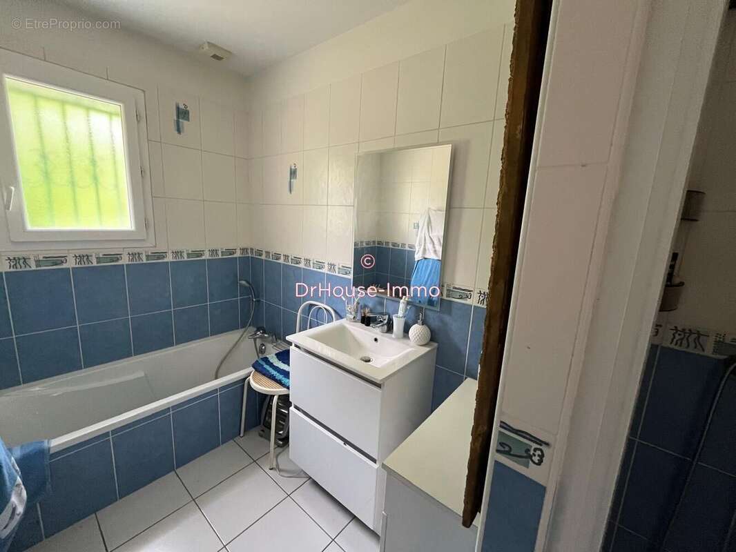 Maison à SAINT-LAURENT-DES-VIGNES