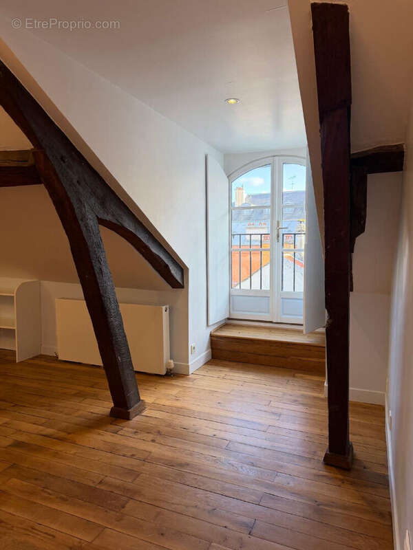 Appartement à VERSAILLES