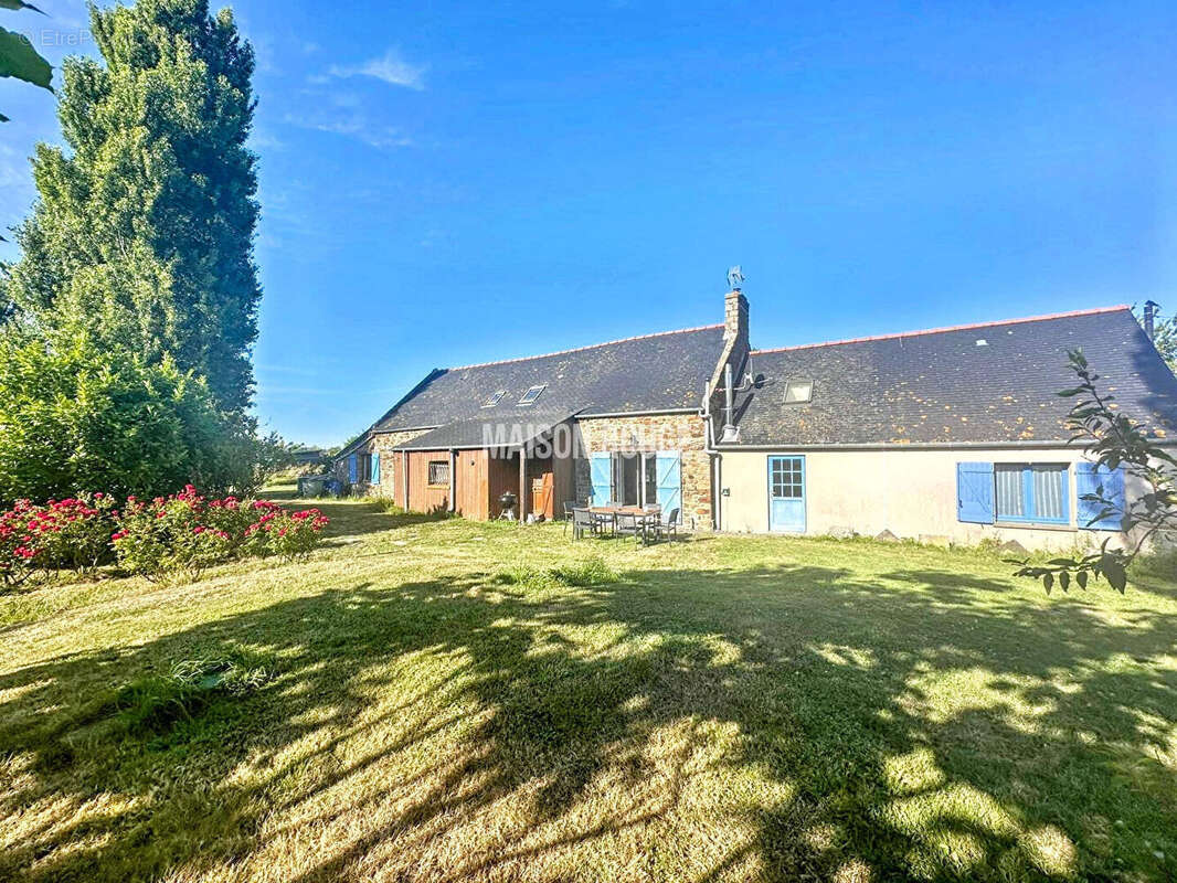 Maison à ROZ-SUR-COUESNON