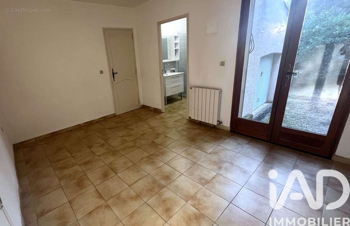 Photo 8 - Maison à NIMES
