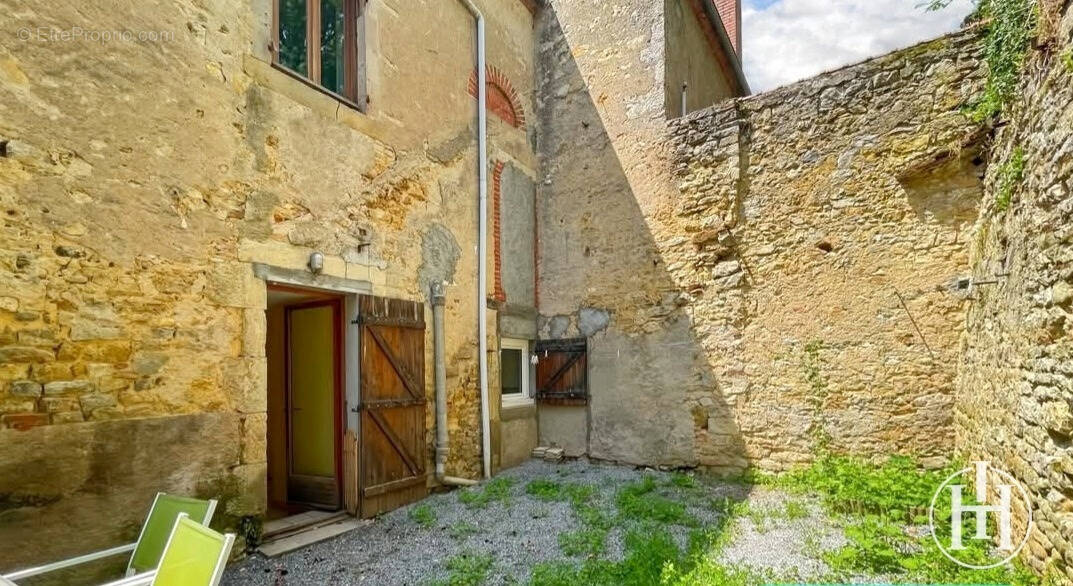 Maison de ville - photo 1