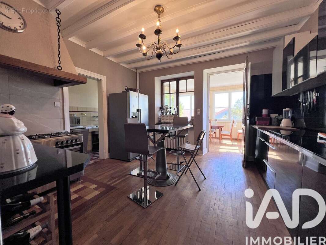 Maison 265 m² à Fenetrange  - photo 7