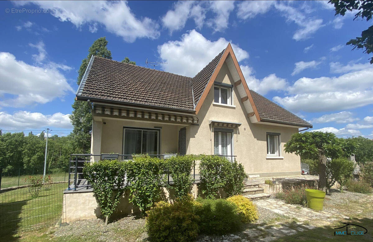 Maison à VILLEFRANCHE-DE-ROUERGUE