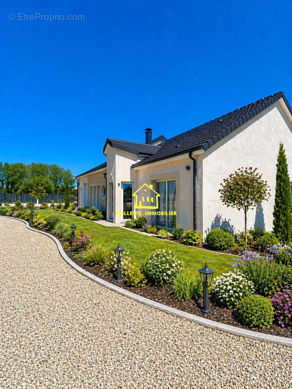 Maison à AUZEBOSC