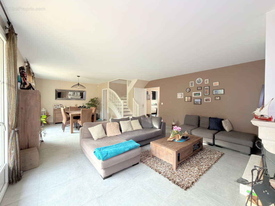 Maison à RUEIL-MALMAISON