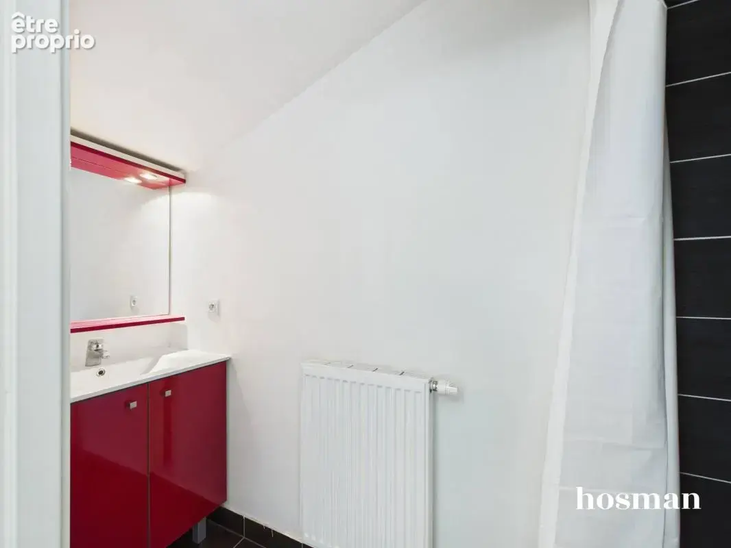 Dernier étage 4 pièces 91 m² avec terrasse panoramique de 100 m² et parking - Rue Yves Montand à Bègles - photo 15