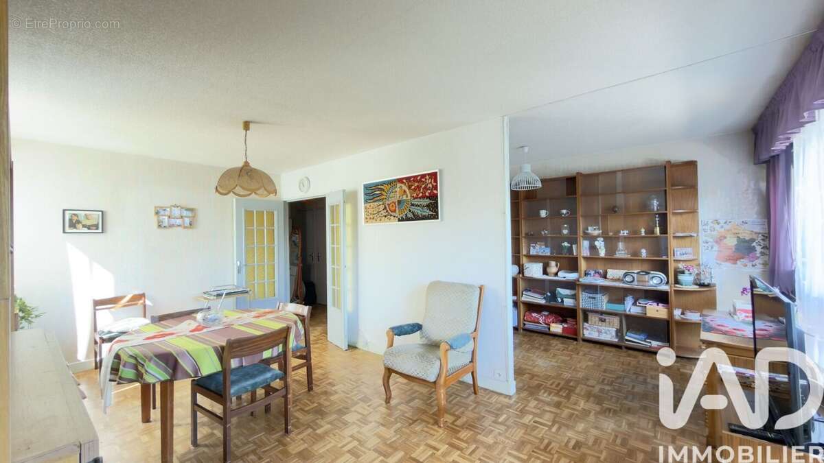Photo 3 - Appartement à NANTERRE