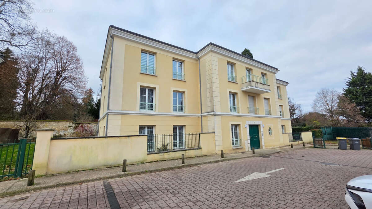 Appartement à LUZARCHES